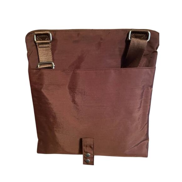 Baggallini Large Brown Crossbody Turnlock Bag or great Carrier for smallTablet - Picture 6 of 16